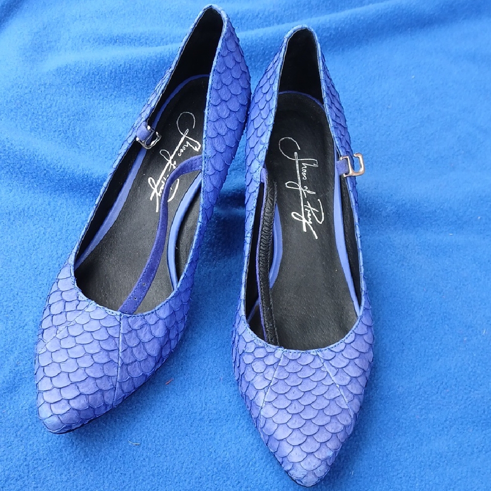 Blue Textured Women's Shoes